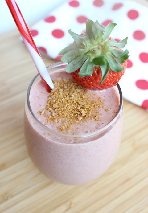Skinny Berry Cheesecake Smoothie with Blendtec