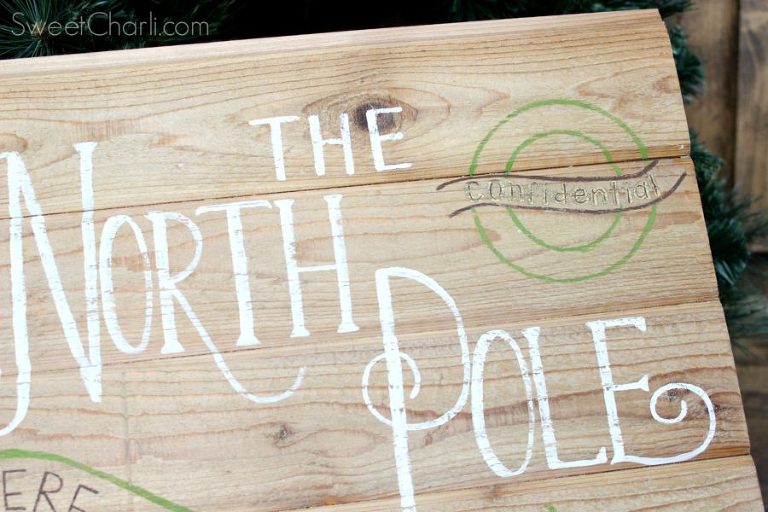 north pole wood pallet sign